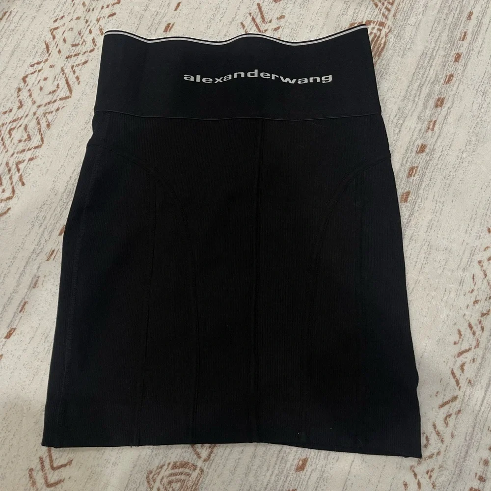 Alexander Wang Black Mini Skirt with Zipper Detail - Picture 5 of 8